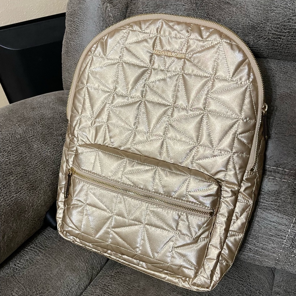 Michael Kors backpack - Picture 2 of 6